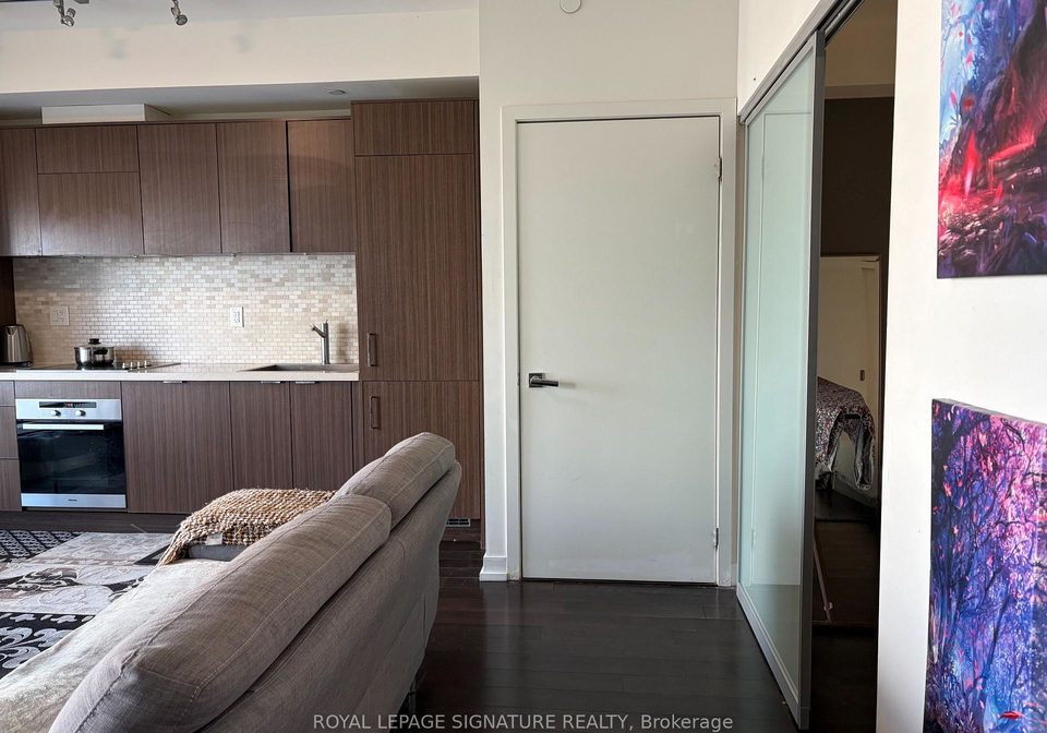 21-widmer-street-toronto-ontario-c12691234
