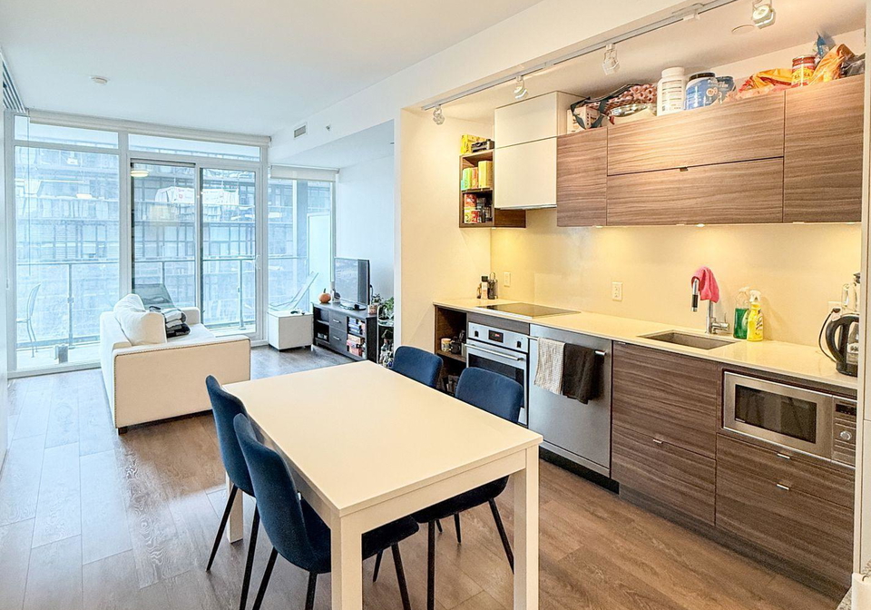 125-peter-street-toronto-ontario-c12691338