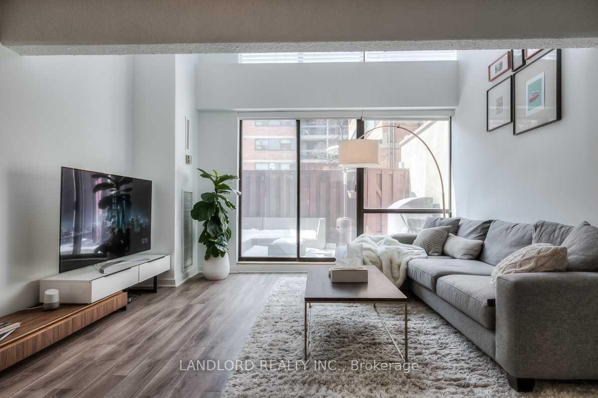 60-st-patrick-street-toronto-ontario-c12691650