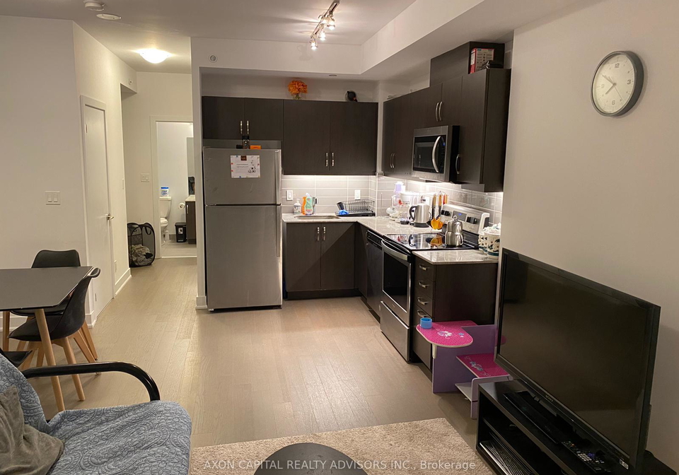 1486-bathurst-street-toronto-ontario-c12691696