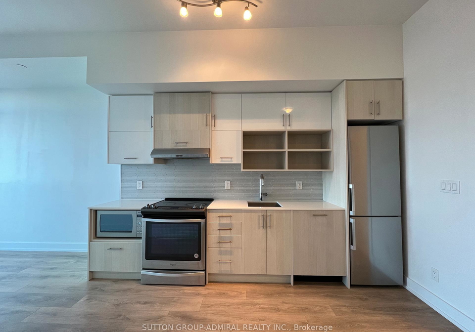 150-fairview-mall-drive-north-york-ontario-c12691866