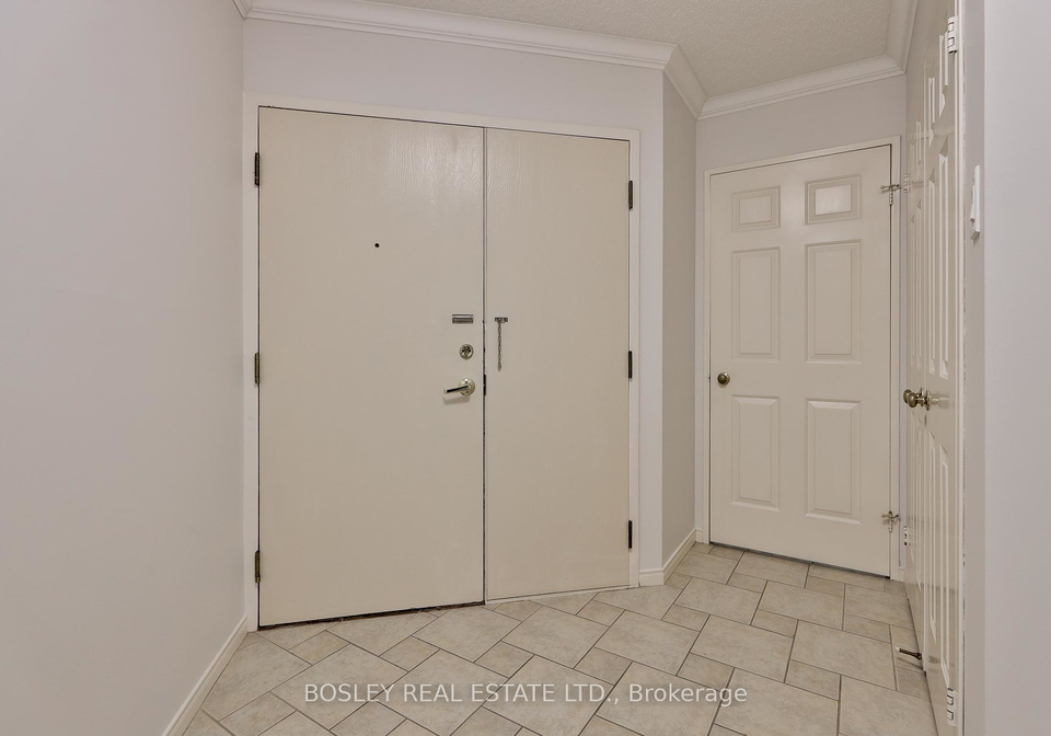 131-beecroft-road-toronto-ontario-c12692046