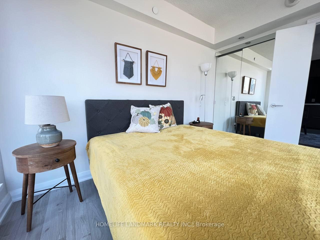 155-yorkville-avenue-toronto-ontario-c12692332