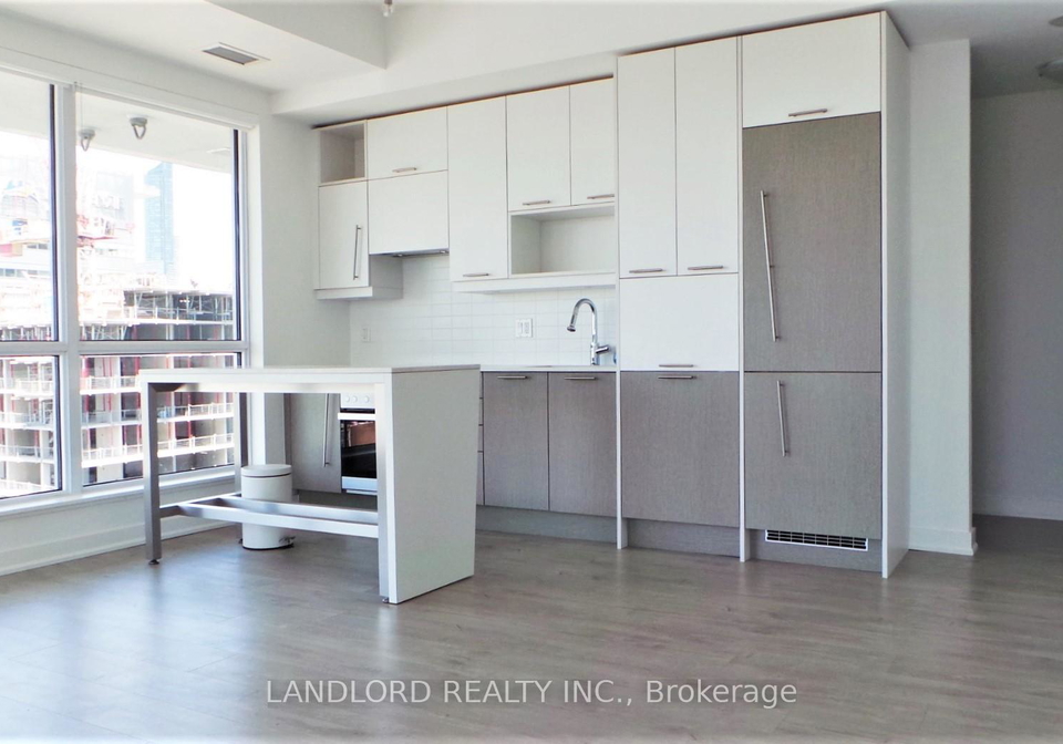 199-richmond-street-w-toronto-ontario-c12692468