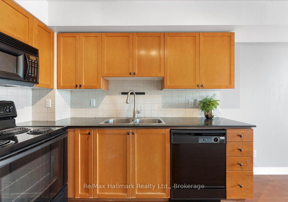 1369-bloor-street-w-toronto-ontario-c12692486