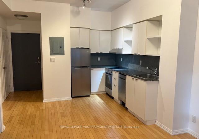 35-hayden-street-toronto-ontario-c12692618