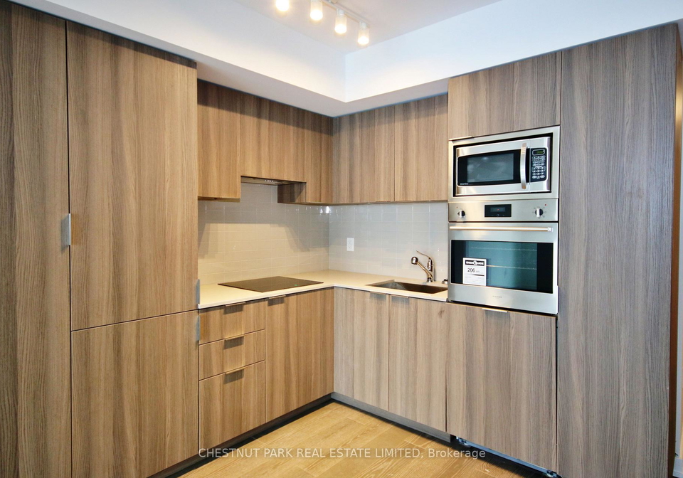 11-wellesley-street-w-toronto-ontario-c12692634