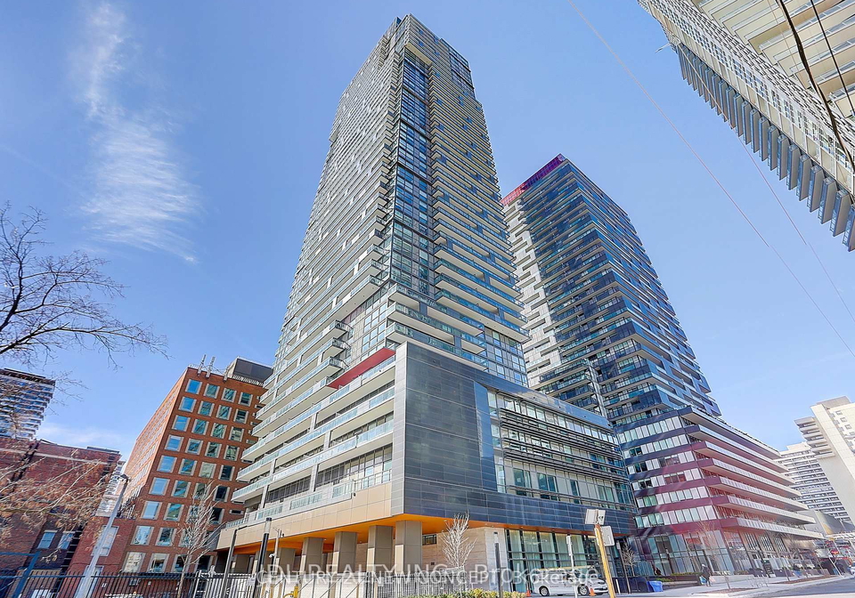39-roehampton-avenue-toronto-ontario-c12692690