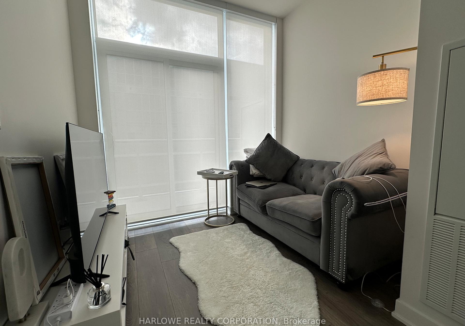 99-broadway-avenue-toronto-ontario-c12692878