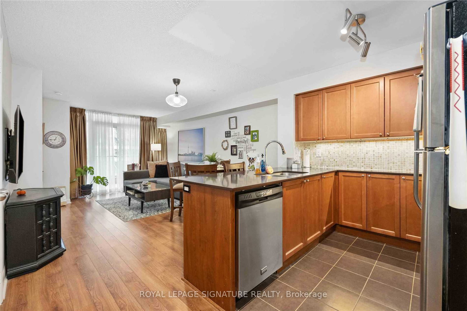 525-wilson-avenue-toronto-ontario-c12692940