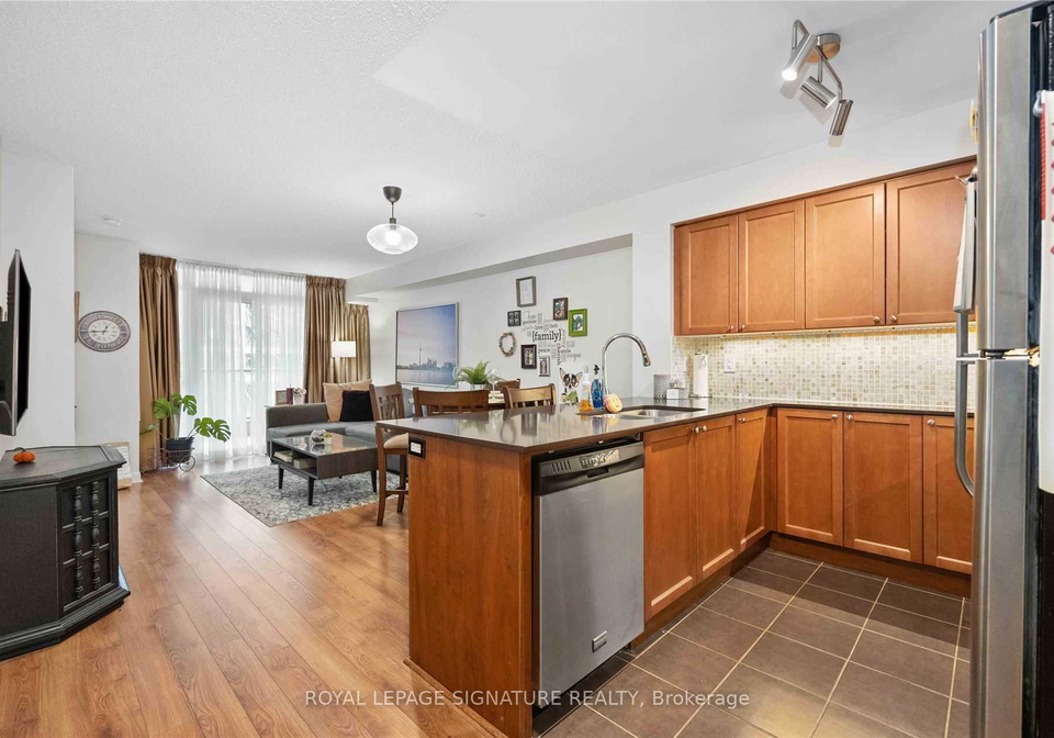 525-wilson-avenue-toronto-ontario-c12692940