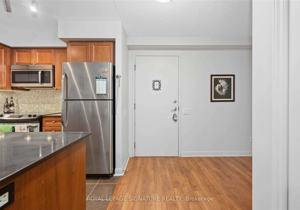 525-wilson-avenue-toronto-ontario-c12692940