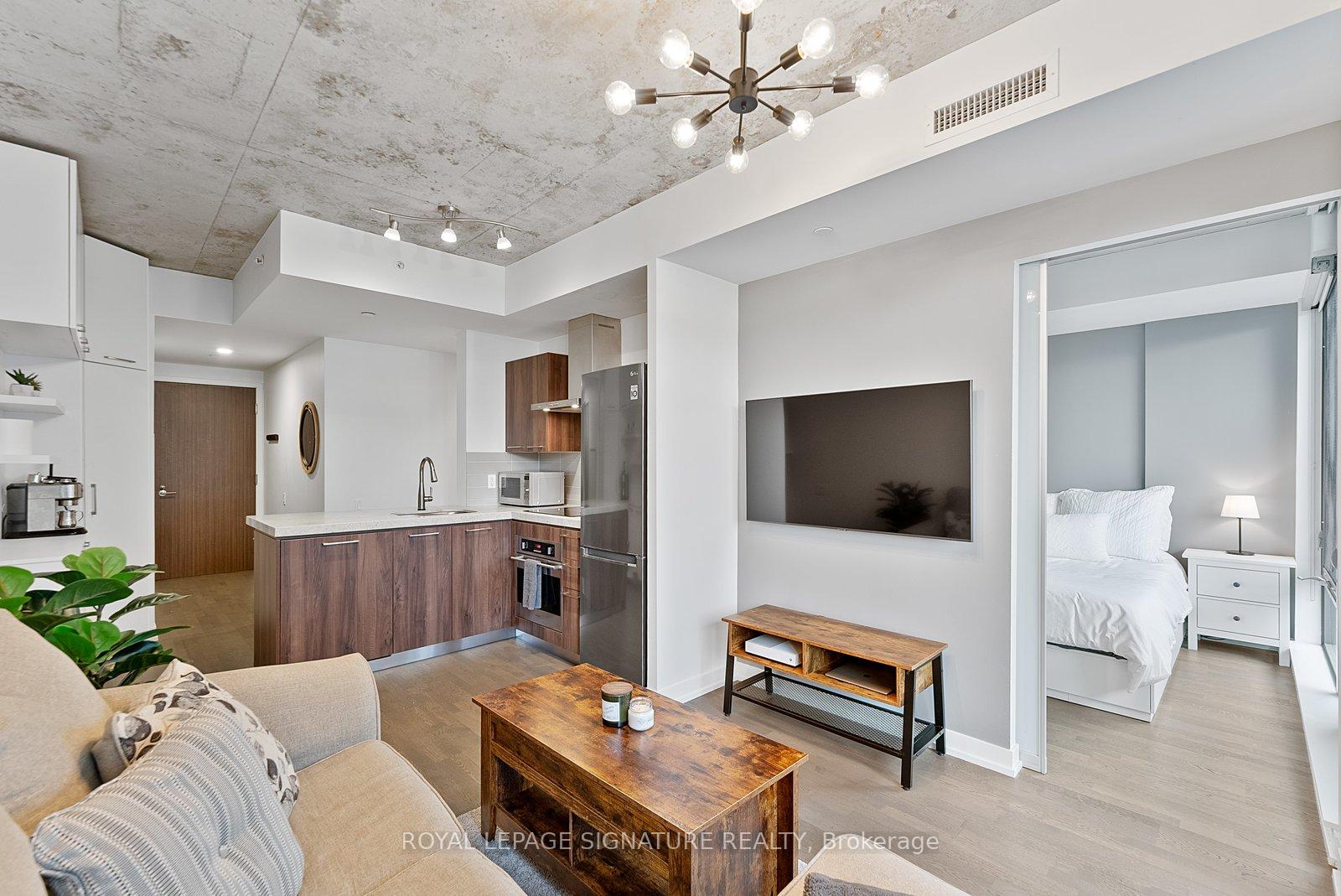 461-adelaide-street-w-toronto-ontario-c12693270