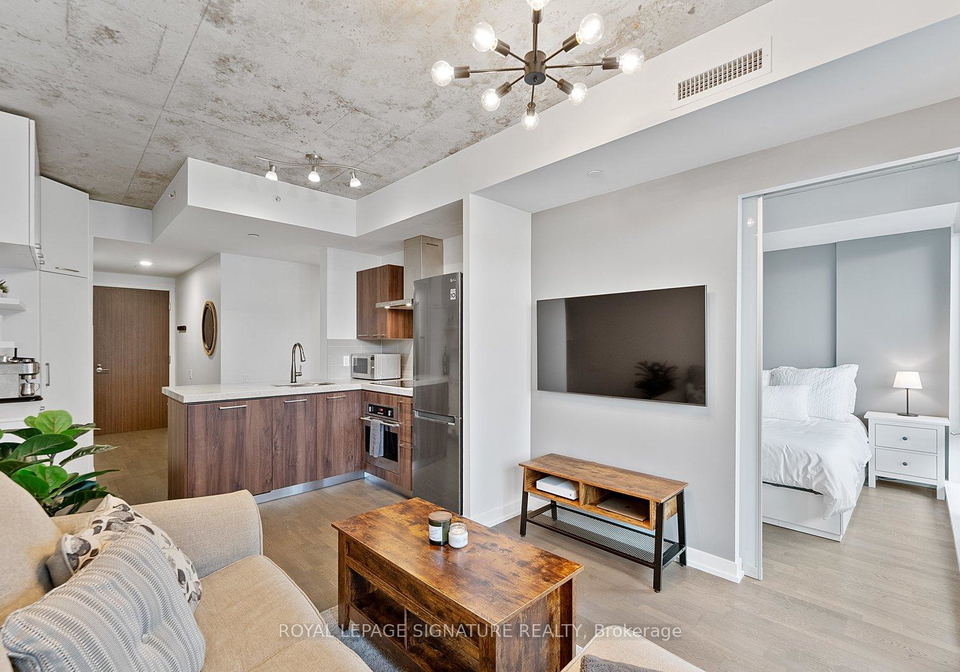 461-adelaide-street-w-toronto-ontario-c12693270