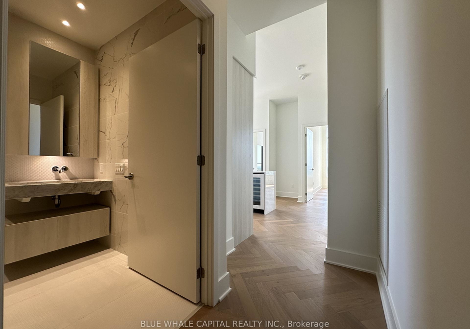 11-yorkville-avenue-toronto-ontario-c12693558