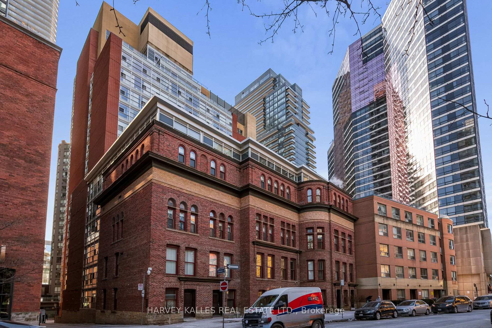 11-st-joseph-street-toronto-ontario-c12693602
