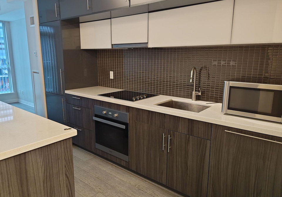 8-mercer-street-toronto-ontario-c12693826