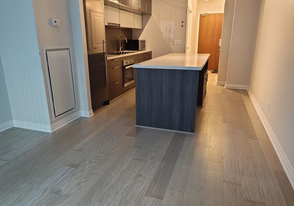 8-mercer-street-toronto-ontario-c12693826