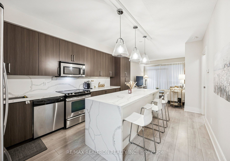 25-broadway-avenue-toronto-ontario-c12693850