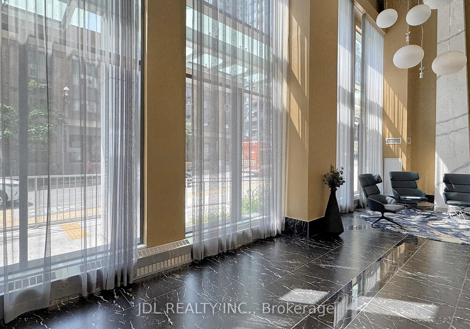 135-lower-sherbourne-street-toronto-ontario-c12693872