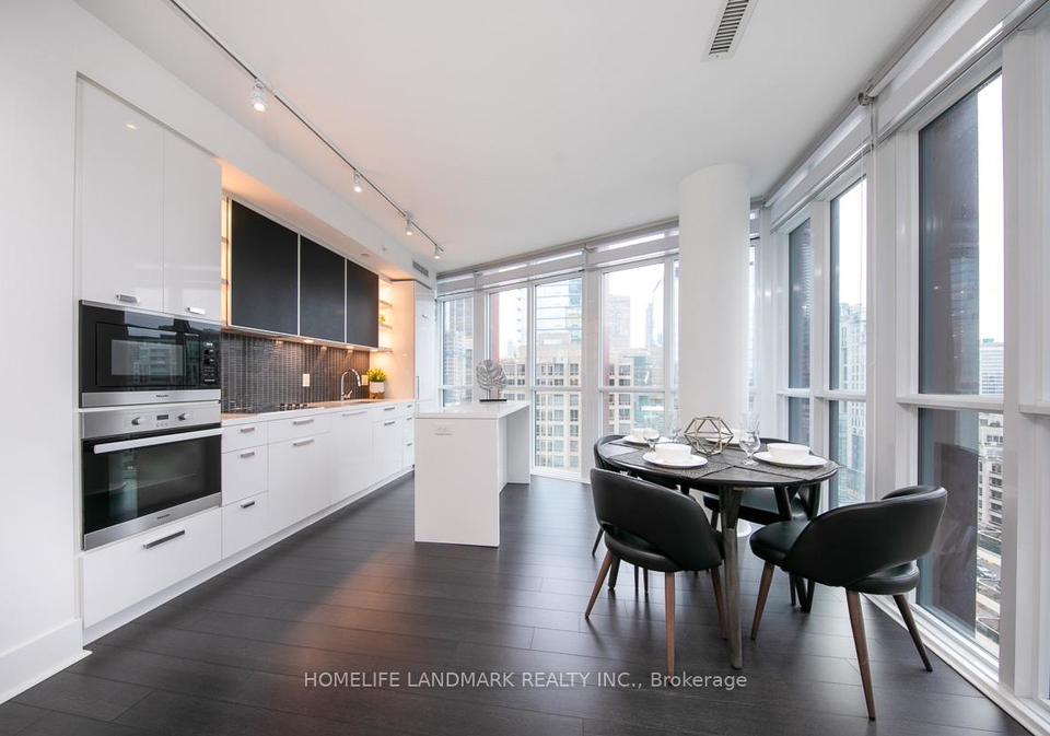 32-davenport-road-toronto-ontario-c12693906