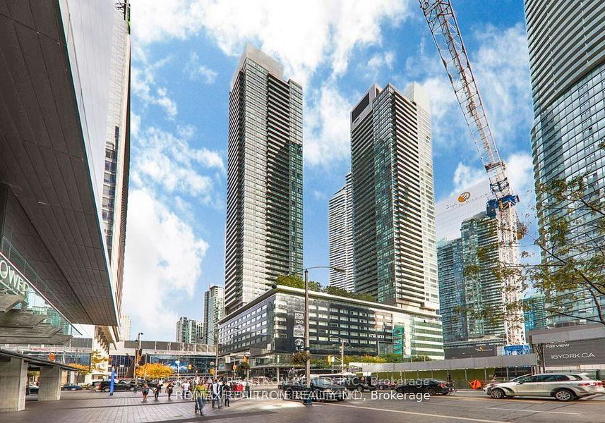 55-bremner-boulevard-toronto-ontario-c12693924