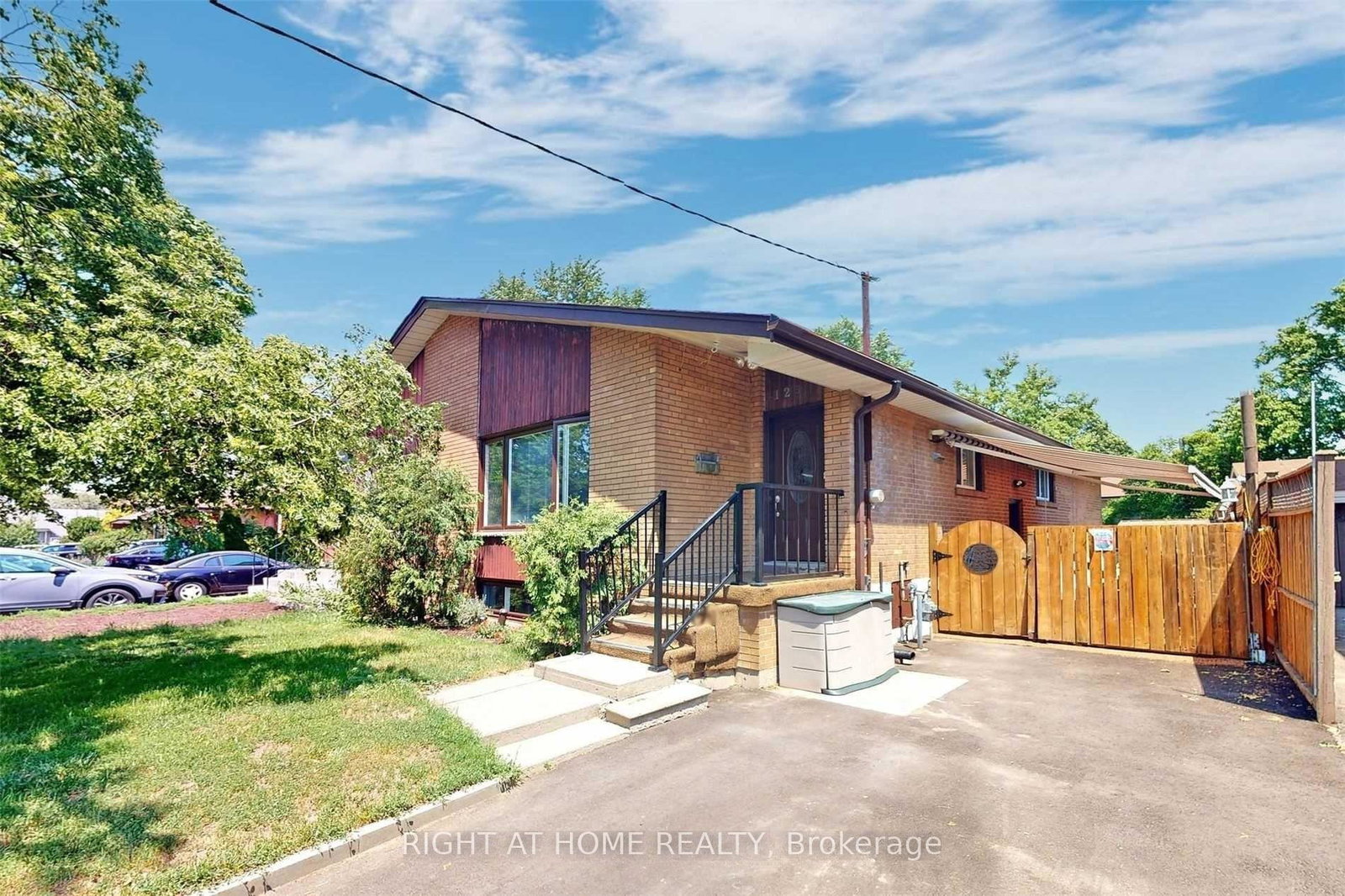 125-fortrose-crescent-north-york-ontario-c12694396