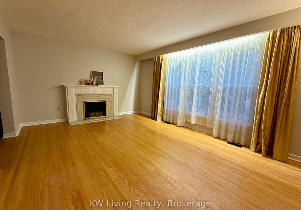 125-underhill-drive-north-york-ontario-c12694684