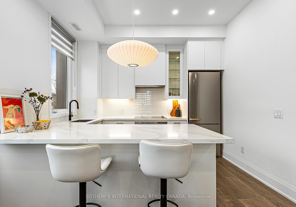 18-greenbriar-road-north-york-ontario-c12695158