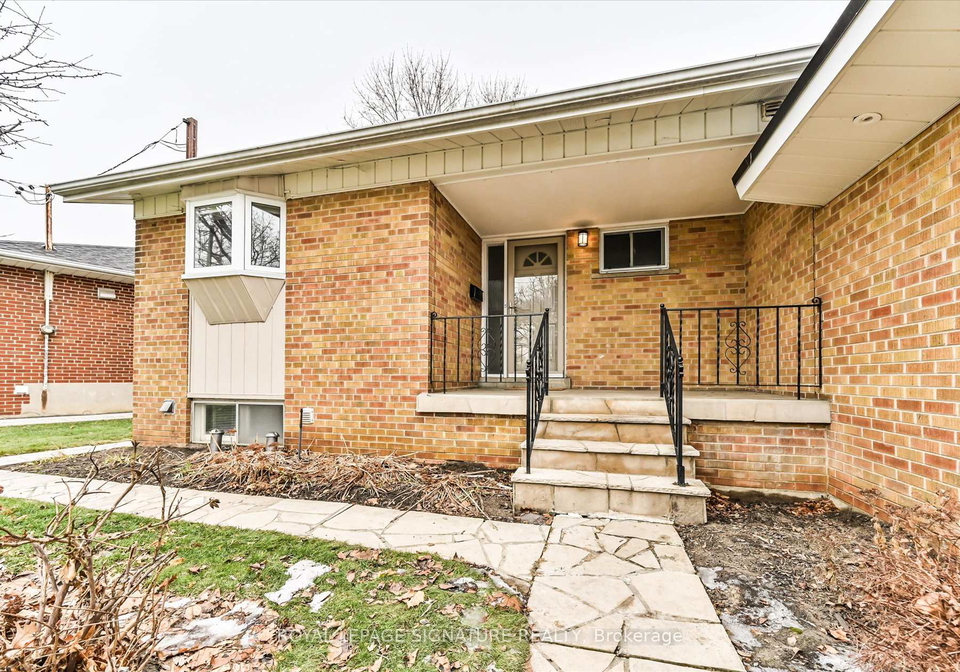 189-sloane-avenue-north-york-ontario-c12695422