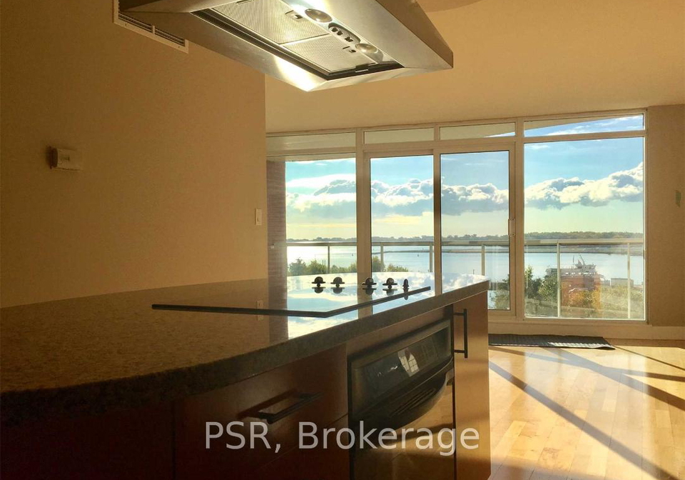 550-queens-quay-w-toronto-ontario-c12695424