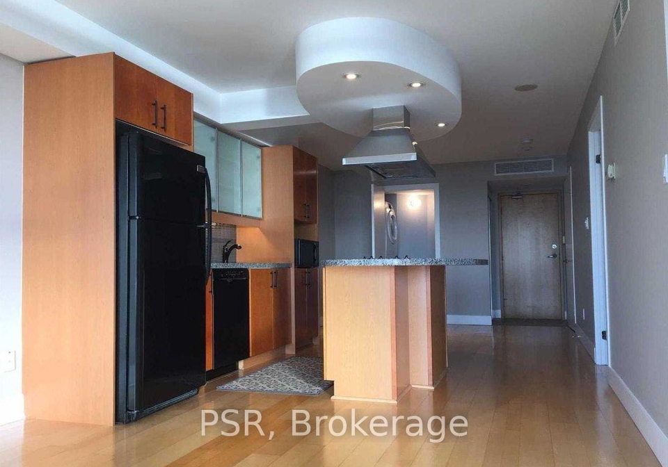 550-queens-quay-w-toronto-ontario-c12695424
