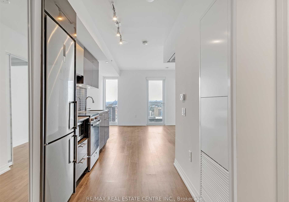 251-jarvis-street-toronto-ontario-c12695562