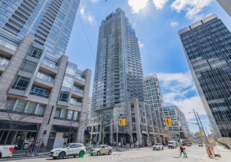 2181-yonge-street-toronto-ontario-c12695668