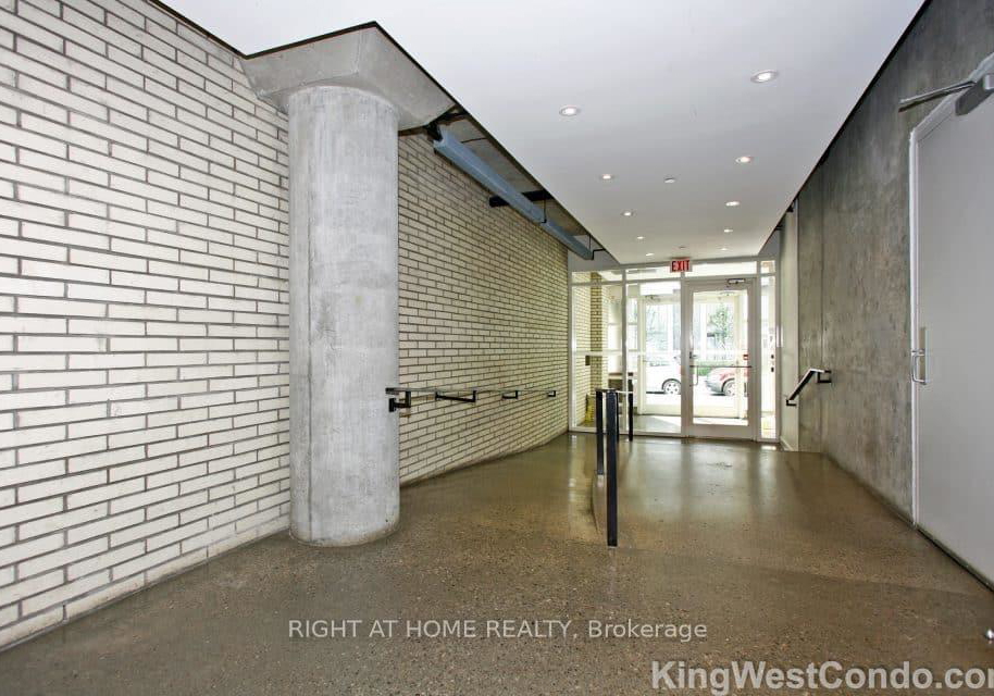 32-stewart-street-toronto-ontario-c12695810