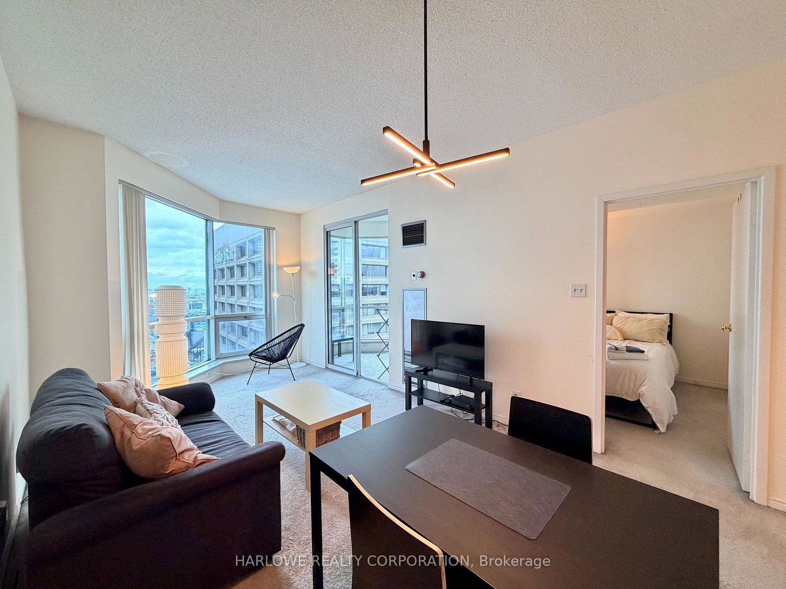 10-yonge-street-toronto-ontario-c12695898