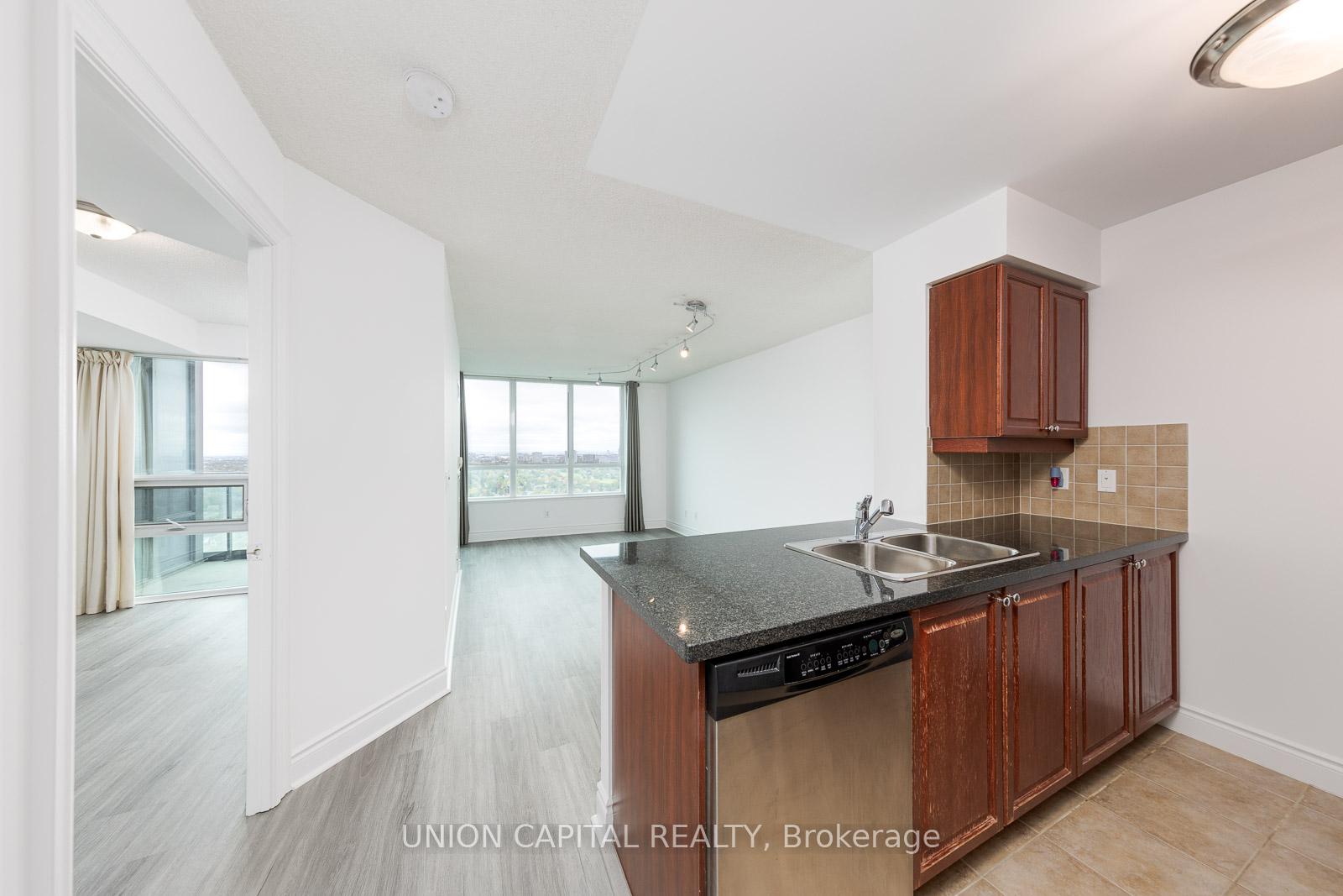 15-greenview-avenue-toronto-ontario-c12696200