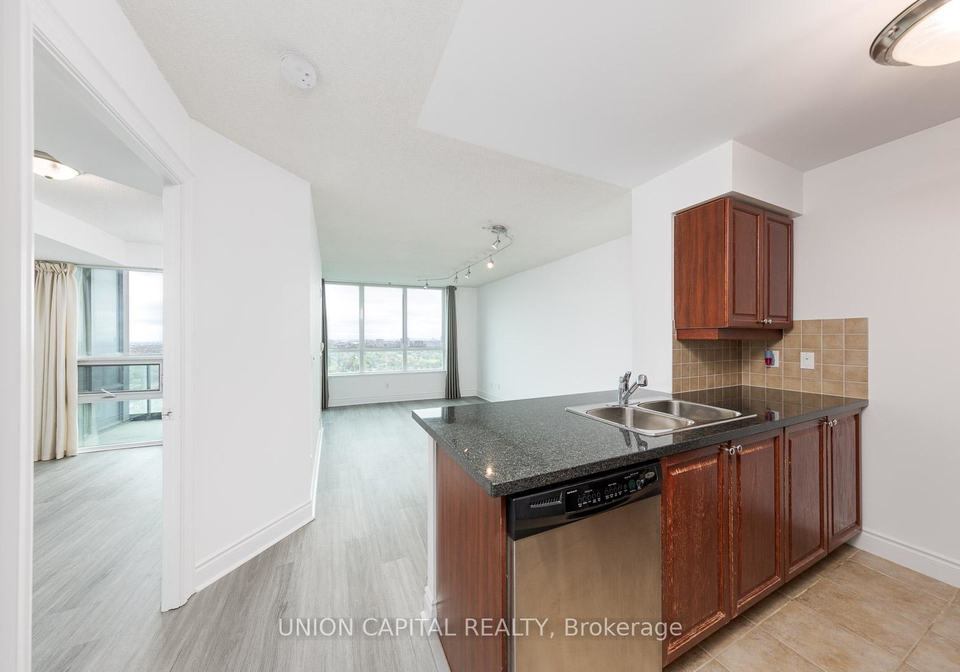 15-greenview-avenue-toronto-ontario-c12696200