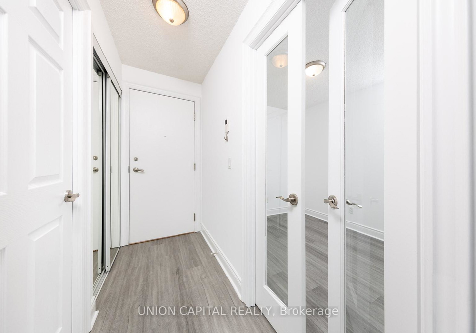 15-greenview-avenue-toronto-ontario-c12696200