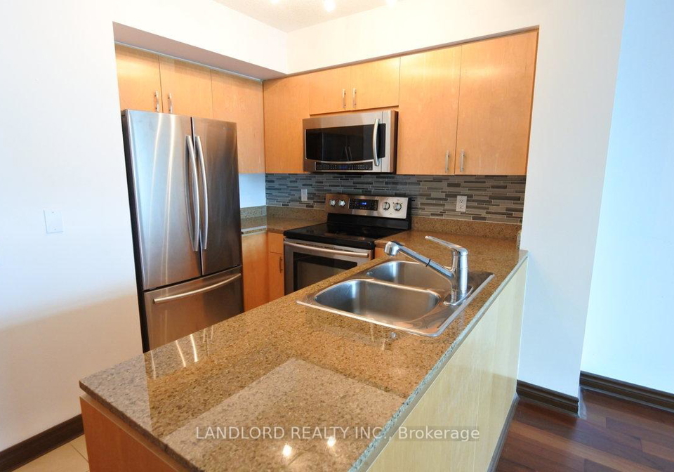 361-front-street-w-toronto-ontario-c12696512