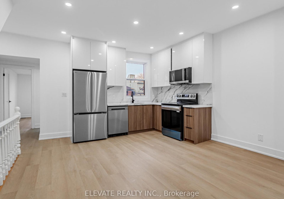135-bellwoods-avenue-toronto-ontario-c12696740