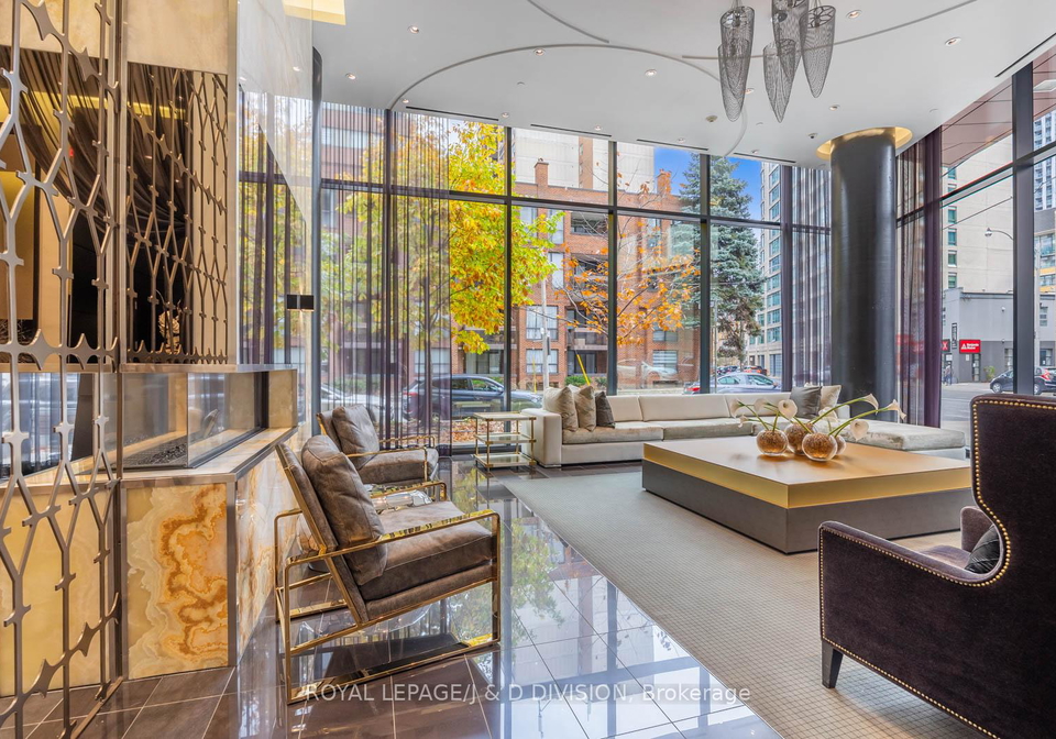 32-davenport-road-toronto-ontario-c12696914