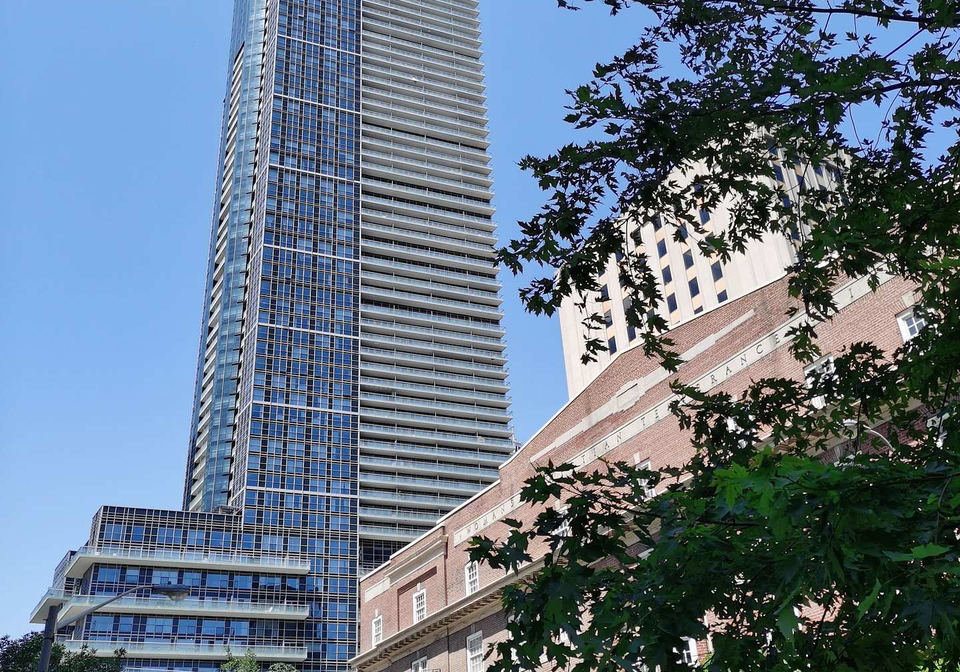 386-yonge-street-toronto-ontario-c12697012