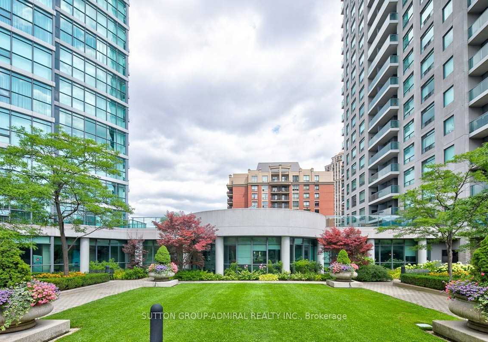 28-harrison-garden-boulevard-north-york-ontario-c12697204