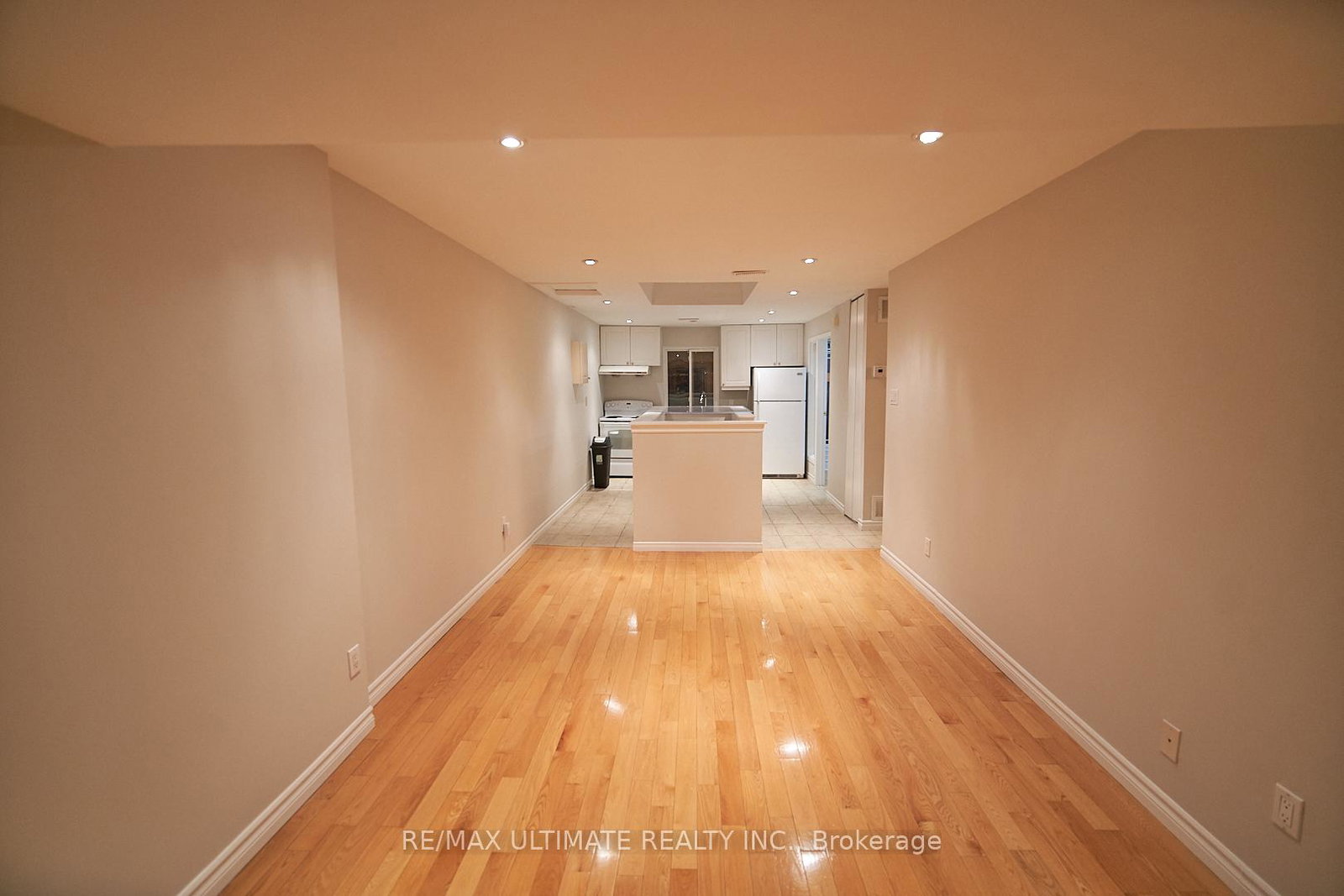 35-longboat-avenue-toronto-ontario-c12697618