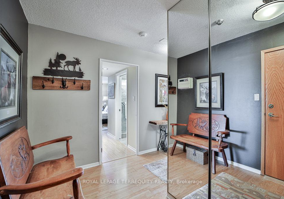 195-wynford-drive-east-york-ontario-c12697670