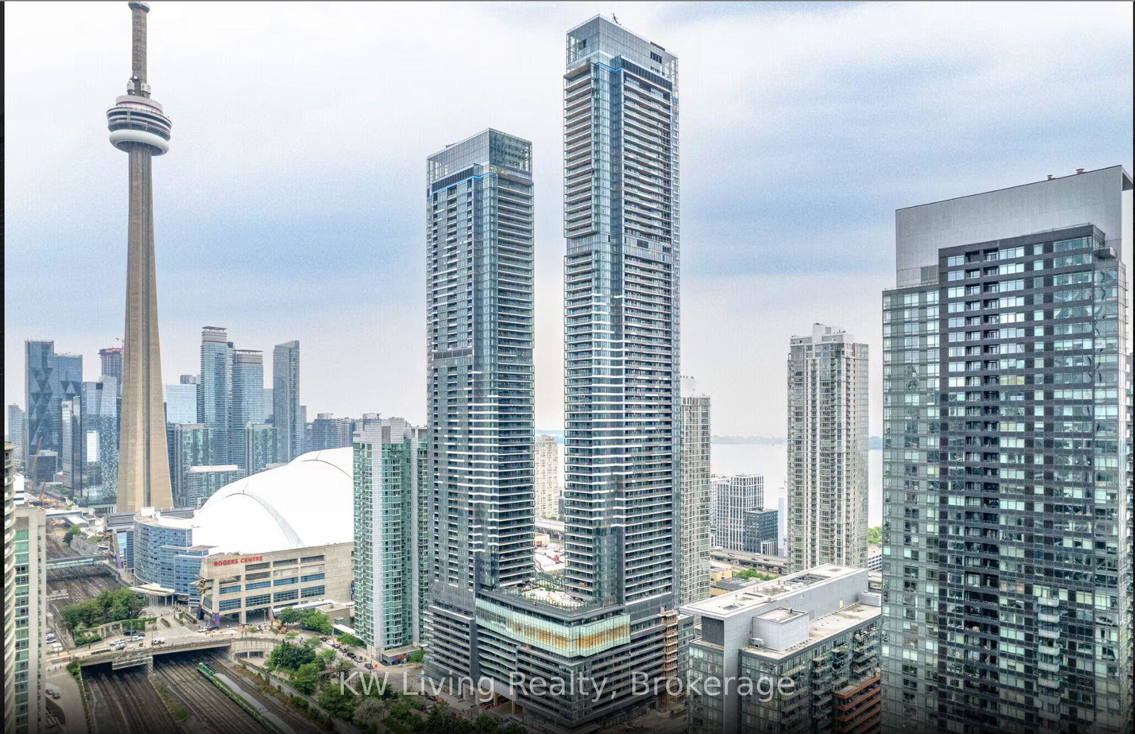 1-concord-cityplace-way-toronto-ontario-c12697782