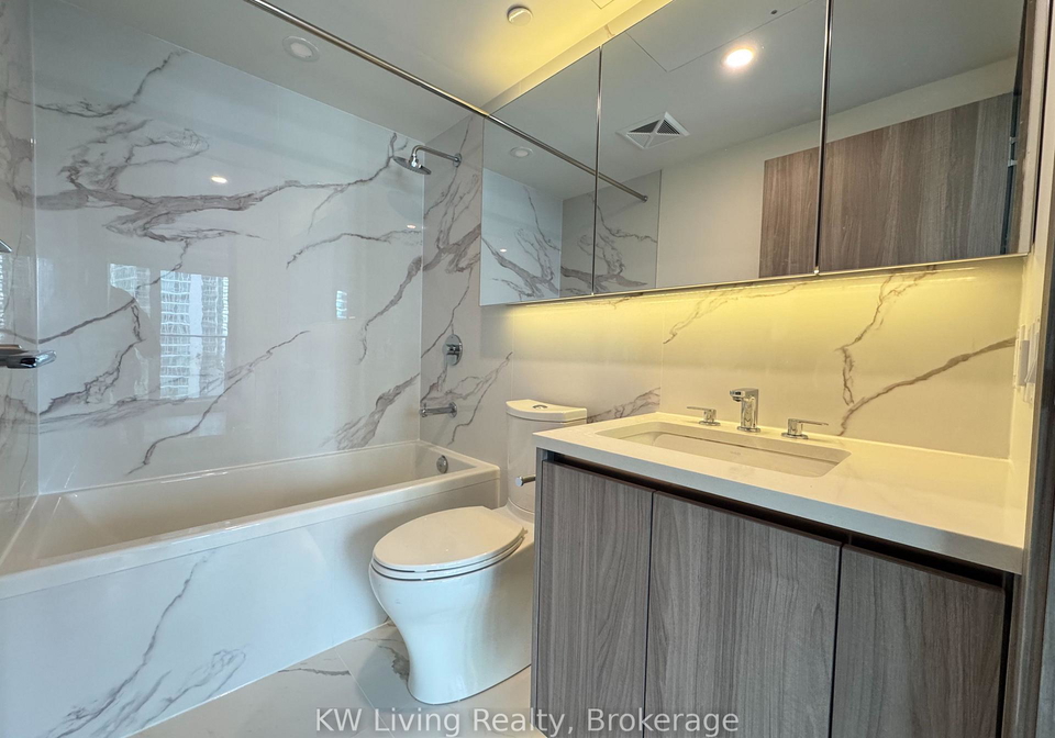 1-concord-cityplace-way-toronto-ontario-c12697782