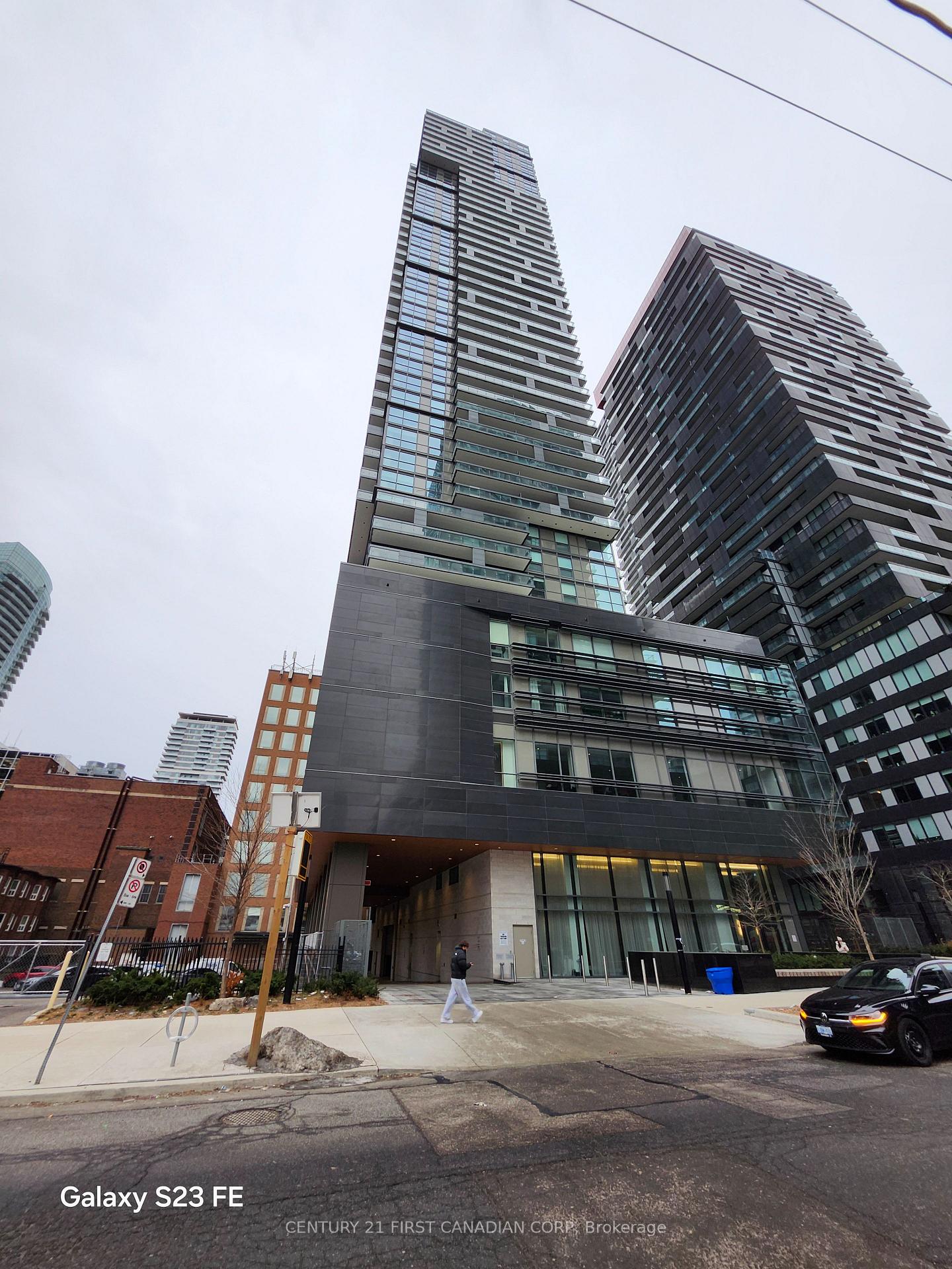 39-roehampton-avenue-toronto-ontario-c12697802