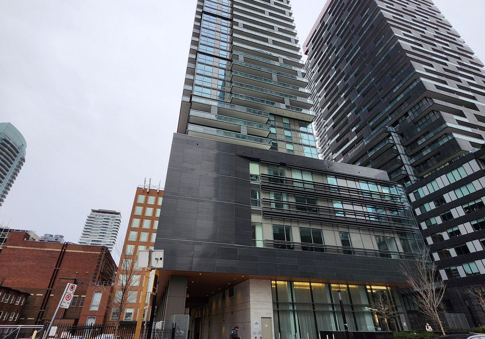 39-roehampton-avenue-toronto-ontario-c12697802